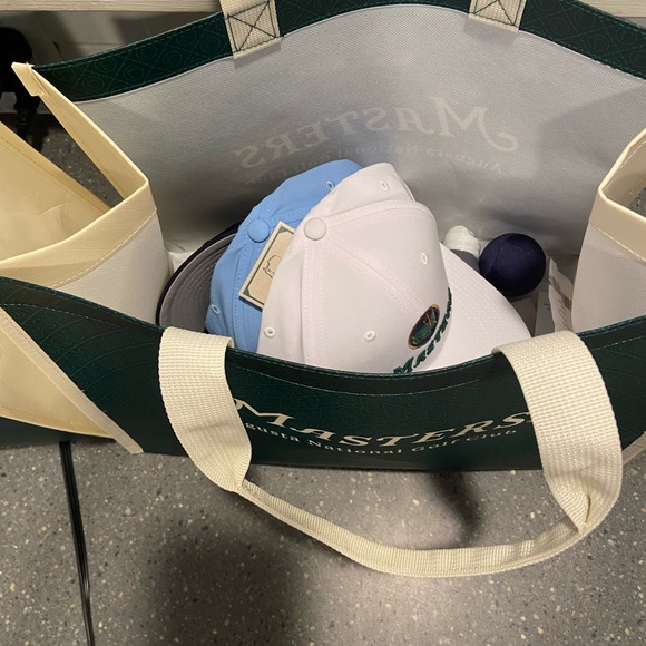 OFFICIAL Masters shopping bag from Berckmans Place VIP area - Picture 5 of 5